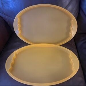 Tupperware Impressions serving trays x 2